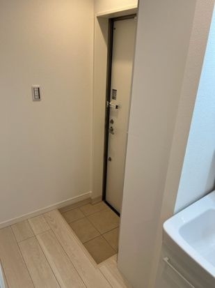 フィオーレ栗原の玄関