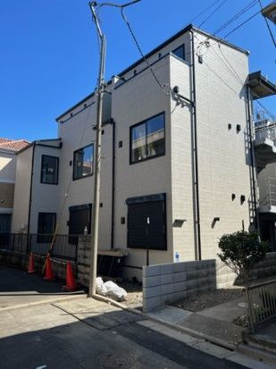 フィオーレ栗原の外観