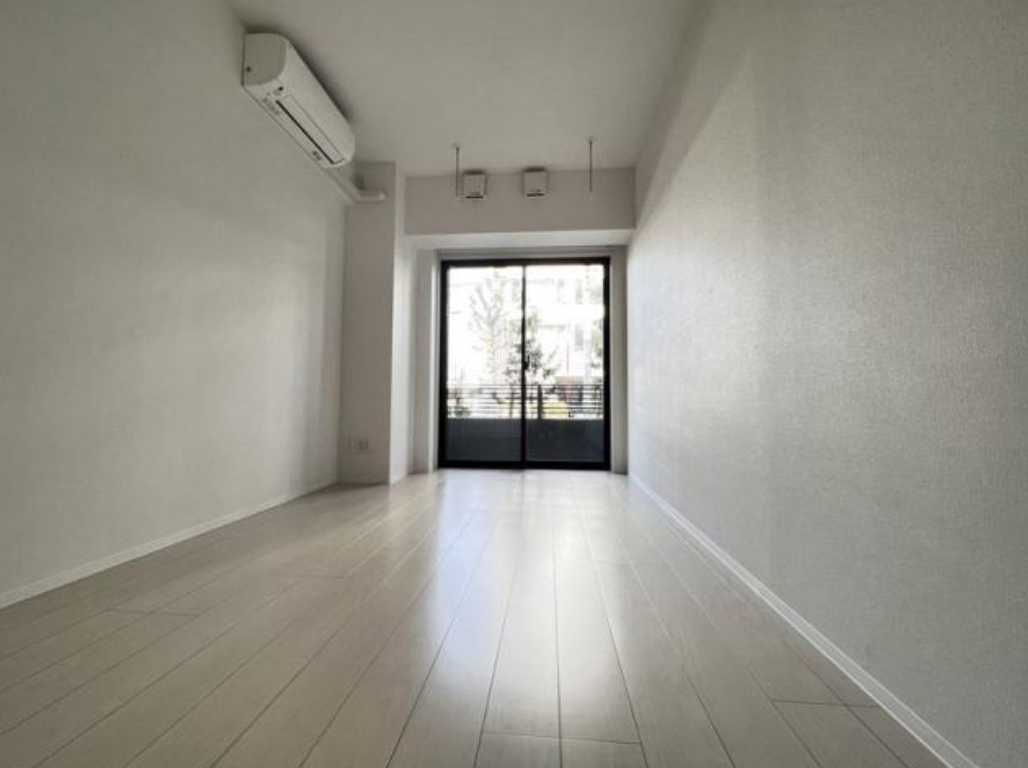 グラングレイス若林　築浅　ネット無料　オートロックの居間・リビング