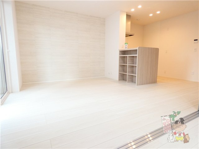 マーメゾン新福の居間・リビング