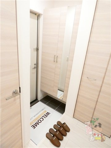 マーメゾン新福の玄関