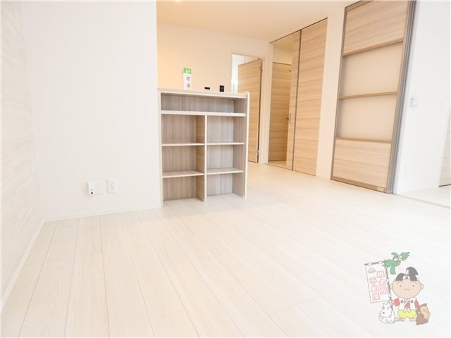 マーメゾン新福の居間・リビング