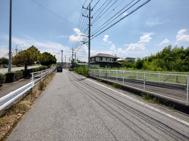 【前面道路含む現地写真】の画像