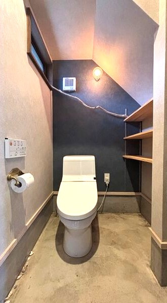 大森八龍１丁目戸建のトイレ