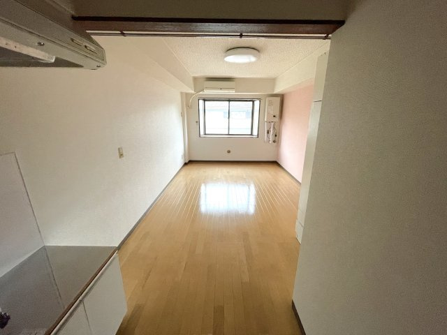 ハイムエスポワールの居間・リビング