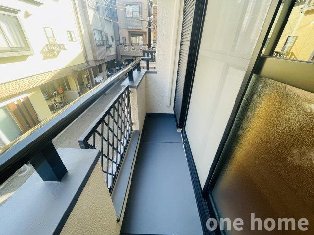 野中南2丁目中古戸建のバルコニー|◆2階バルコニーです！こちらも格子タイプの手すりのため、通風を確保しやすいです！