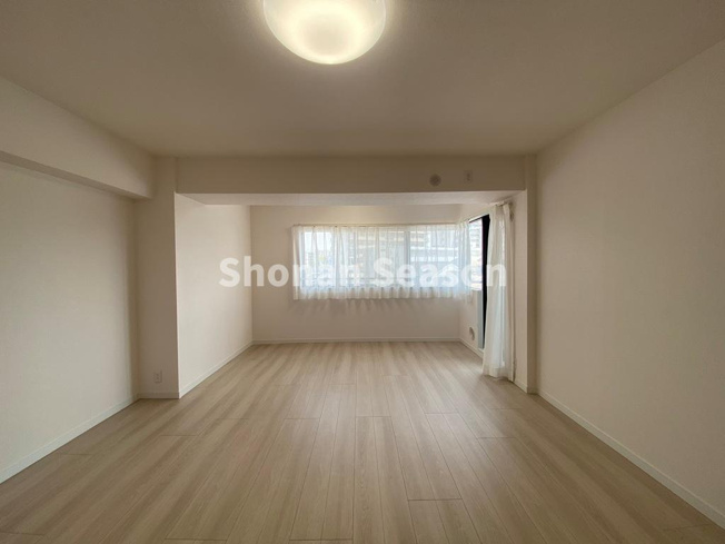 【居間・リビング】 | オール電化なので、光熱費を一本化でき、ランニングコスト節約にもつながりますよ◎