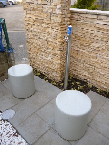 アルカディア石神井Ⅰのその他共用部分|★リードフック付きのベンチです★