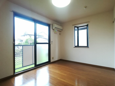 【居間・リビング】 | ネオ・アヴァンセ五代 弐番館 | リビング