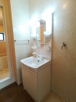 【独立洗面台】 | ネオ・アヴァンセ五代 弐番館 | 洗髪洗面化粧台