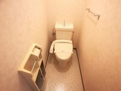 【トイレ】 | ネオ・アヴァンセ五代 弐番館 | 温水洗浄暖房便座のトイレ