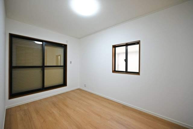 尼崎市稲葉荘4丁目中古戸建│3LDK+駐車1台可の洋室|‐洋室5.3帖(2F)-