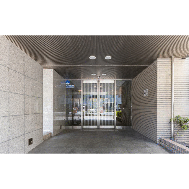 ライオンズプラザ両国緑のエントランス