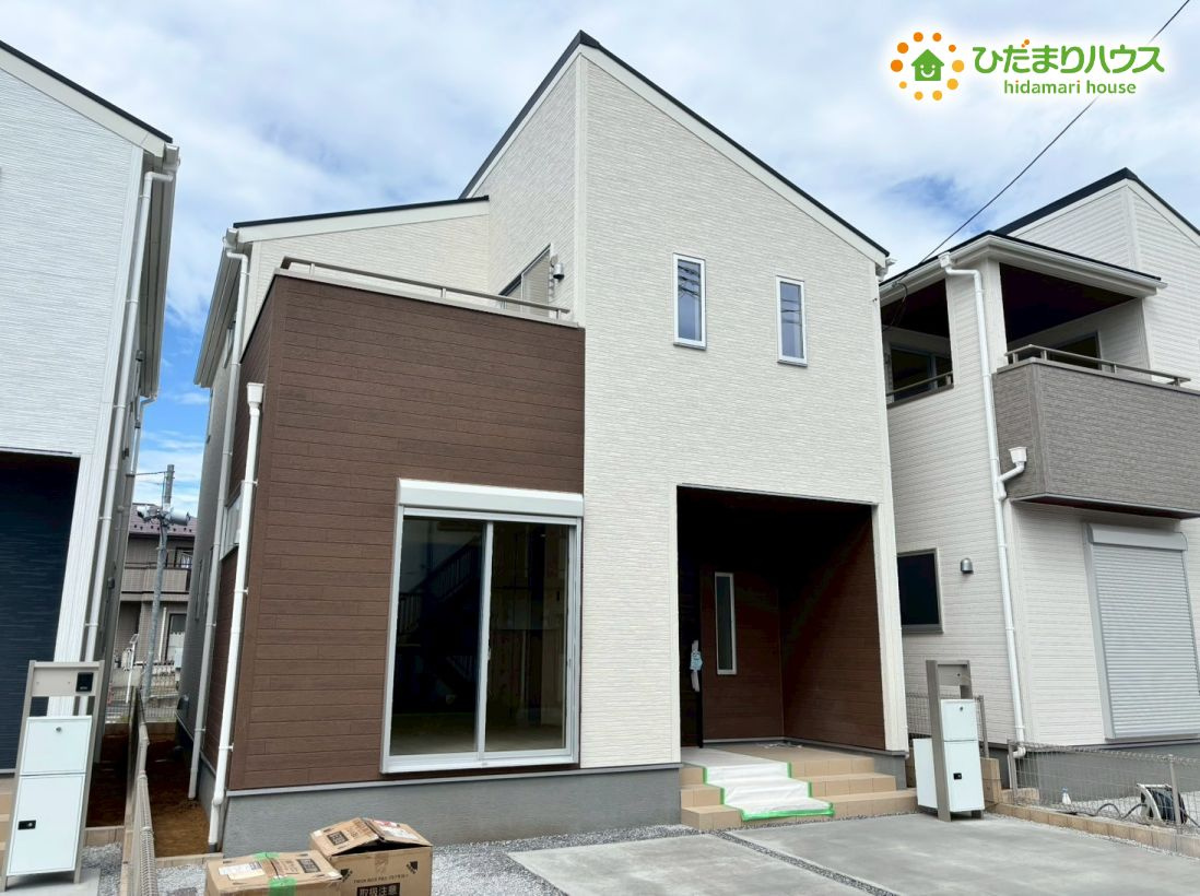 鴻巣市栄町　新築一戸建て　リーブルガーデン　02の外観