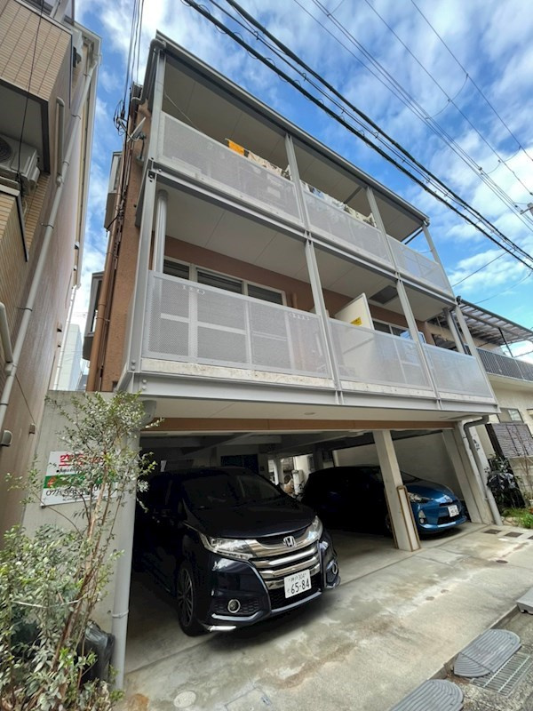 ドミール王子の外観