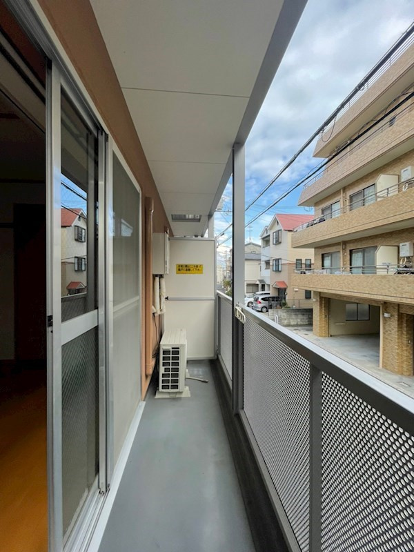 ドミール王子のバルコニー