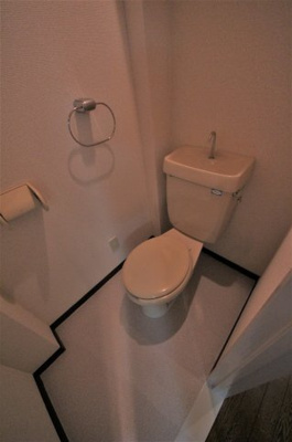 【トイレ】 | ヴィラアメニティ | 他号室参考写真