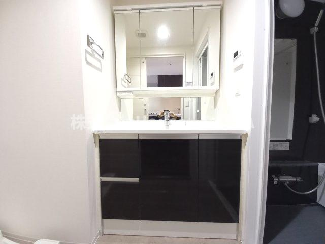 神戸Harborside 萬利Residenceの独立洗面台