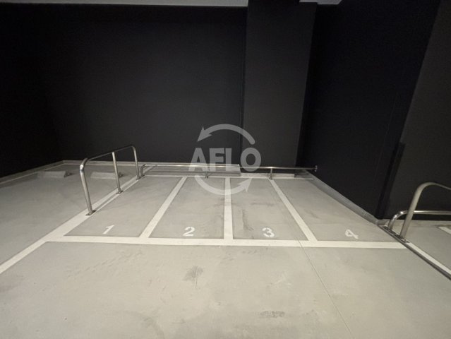 コンフォリア・リヴ本町WEST　Qのエントランス|コンフォリア・リヴ本町WEST Q　バイク置き場