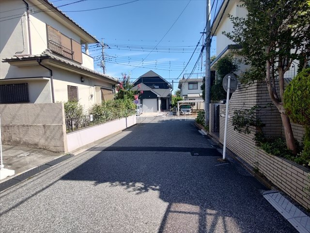 【前面道路含む現地写真】 | 鶴ヶ島市松ヶ丘３丁目　全１区画 | 都市ガス・本下水