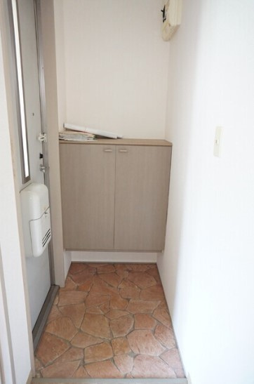 リバーサイド・アイルBの玄関