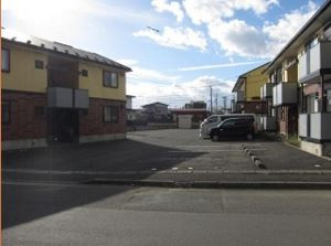 リバーサイド・アイルBの駐車場