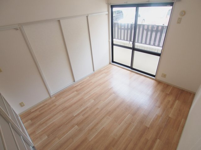 シャルムエイトBの居間・リビング