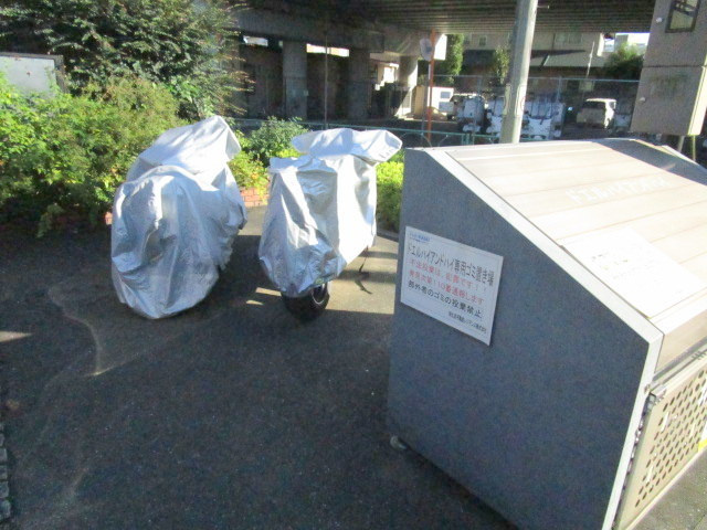 ドエルハイアンドハイの駐車場|バイク置場の空きはご確認下さい