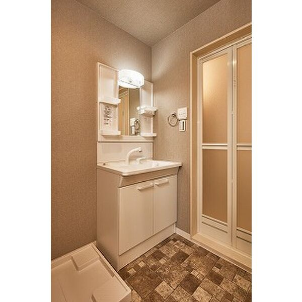 KTIレジデンス河内永和(近畿大学一人暮らし)の独立洗面台