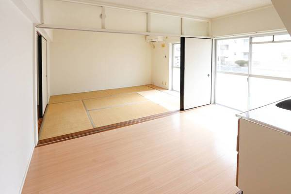 ビレッジハウス直方1号棟の居間・リビング|ビレッジハウスの同一物件・同一タイプの間取りの写真です