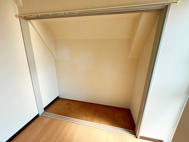 サンパレス仁川の収納|十分な収納スペースがあります