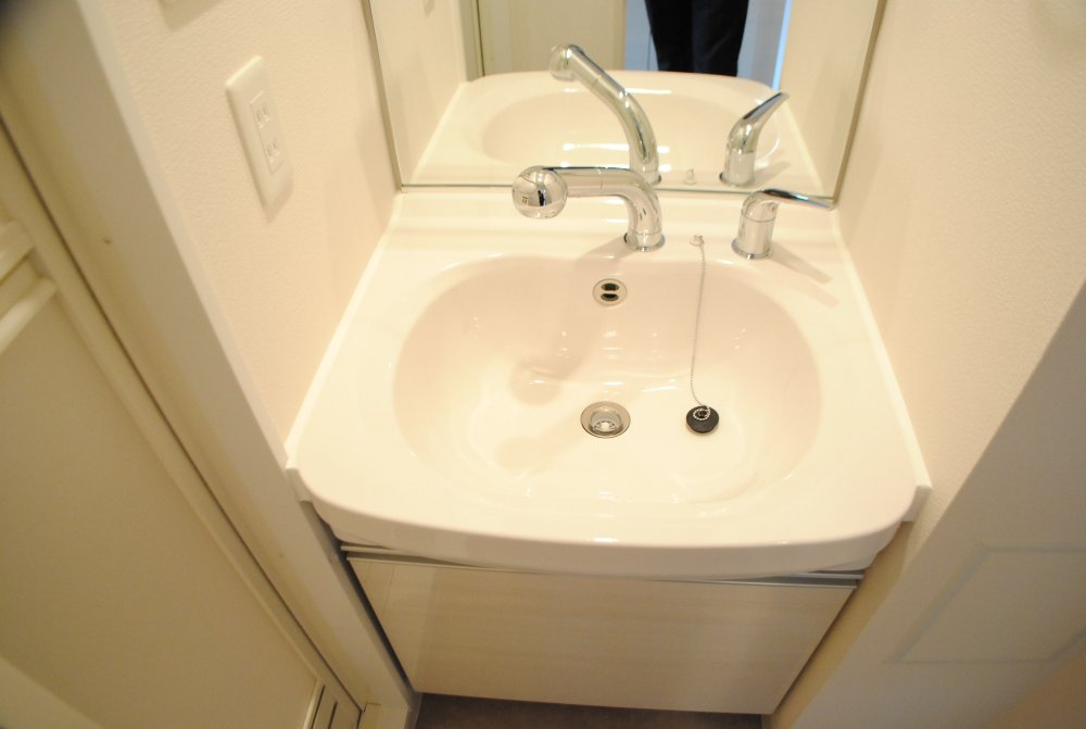 プレサンス梅田東ディアロの独立洗面台|プレサンス梅田東ディアロ　独立洗面化粧台