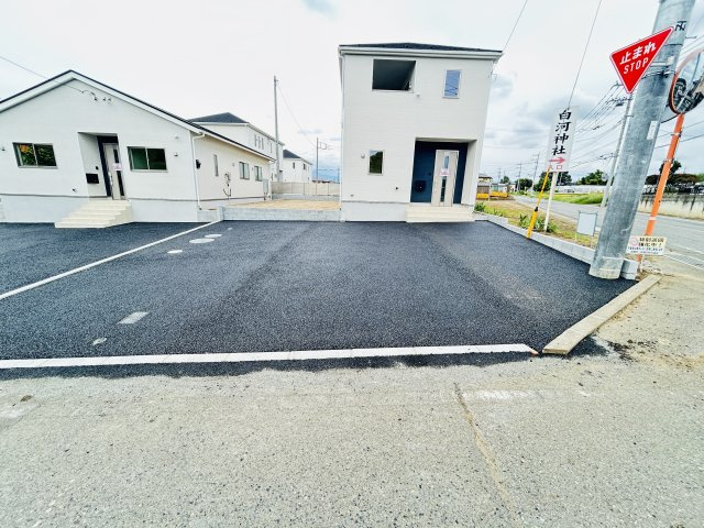 新築　前橋市富士見町時沢第10　クレイドルガーデン　１号棟の駐車場|現地写真　駐車スペースは並列2台分可能です！
