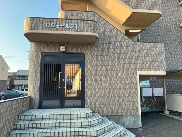 【一棟売り】　リジェール21の外観