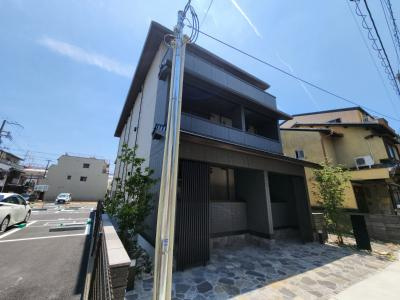 ヴァンソレイユ二条の外観