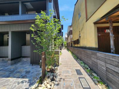 ヴァンソレイユ二条のエントランス