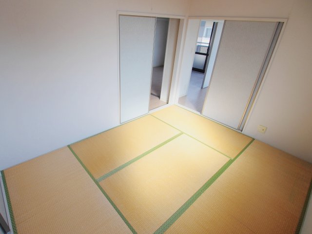 リバーハイツの和室