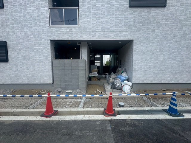 グランリュミエスタ茨木春日のエントランス