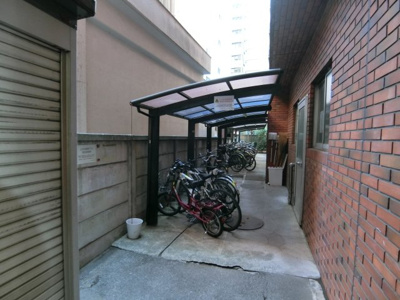 【駐輪場】 | ハイネスロフティー