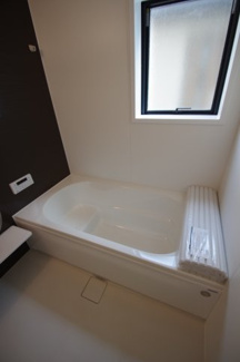 【浴室】 | 【仲介手数料無料！！】川崎市麻生区王禅寺東6丁目　新築戸建て（全3棟）1号棟　5199万円