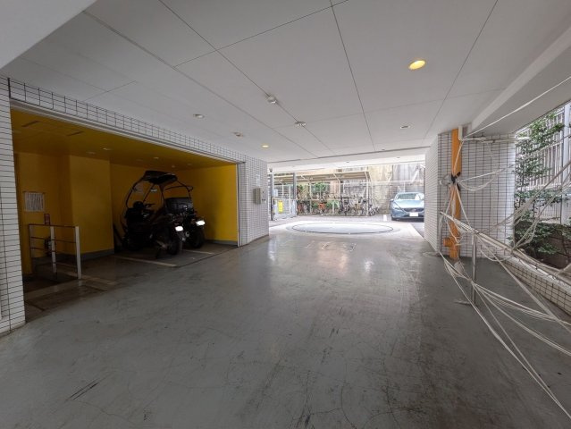 AXSAS東新宿アジールコートの駐車場|駐車場・駐輪場・バイク置場