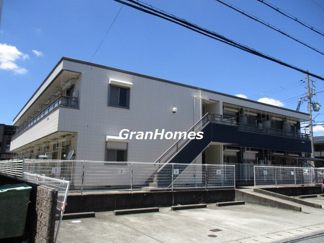 クローバー富士６号館の外観
