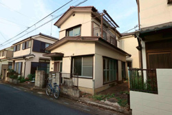 毛呂山町前久保南　古家付売地