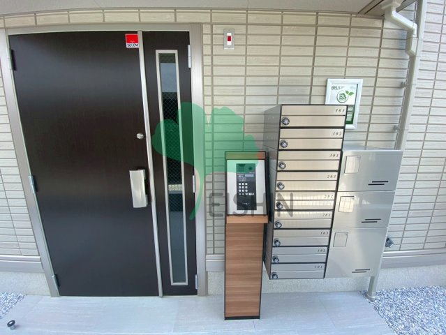 TORISIA箱崎宮前のエントランス