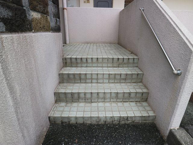 延命寺マンションのエントランス