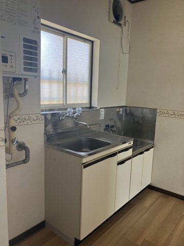 シェ・ガロンヌAのキッチン