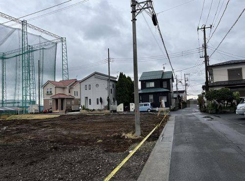 【前面道路含む現地写真】 | 伊勢原市上粕屋　土地（売地）建築条件なし　全6区画 | 伊勢原市上粕屋　土地（売地）建築条件なし　全6区画