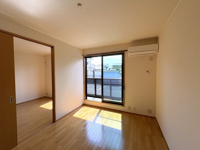 モルトフィオーレ2番館の洋室