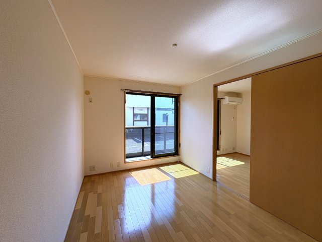 モルトフィオーレ2番館の洋室