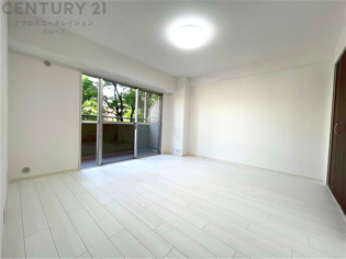 創造性や成長を促す遊びの空間を提供。学習や趣味に集中できる環境を整えます。個別のプライベートスペースは自己表現と自立心を育み、心地よい睡眠環境を整えリラックスできる場所を提供。